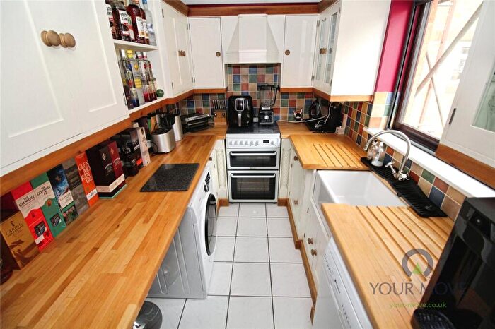 1 Bedroom Flat For Sale In Clapham Road, Bedford, Bedfordshire, MK41