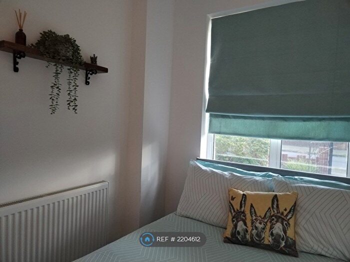 2 Bedroom Bungalow To Rent In Riverview Road, Epsom, KT19