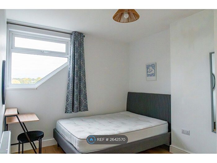1 Bedroom Flat To Rent In Newport Road, Cardiff, CF24
