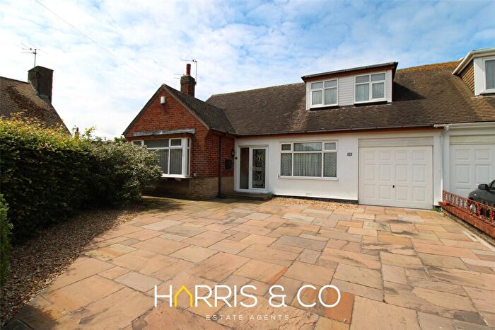 4 Bedroom Bungalow For Sale In Conder Avenue, Thornton-Cleveleys, Lancashire, FY5