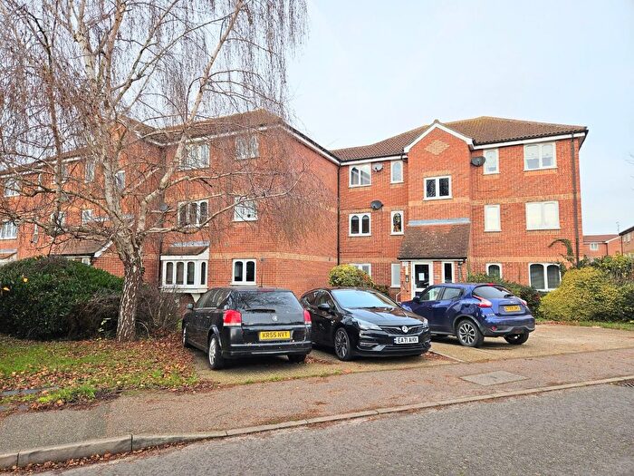 1 Bedroom Flat To Rent In Lesney Gardens, Rochford, SS4