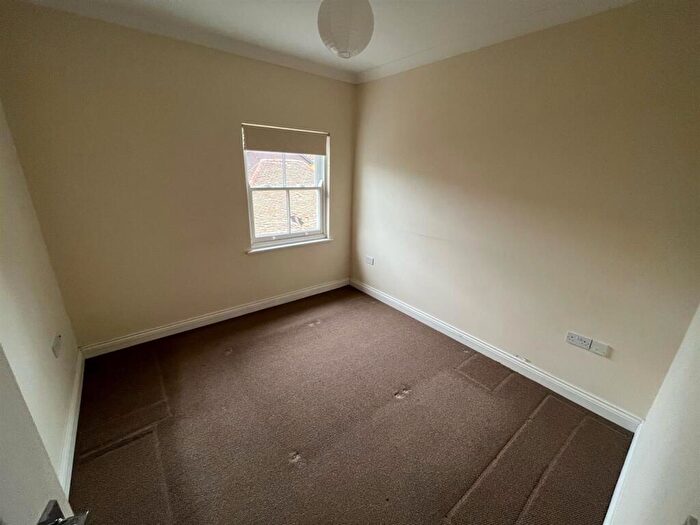 1 Bedroom Flat For Sale In Milliners Place, Matthew Street, Dunstable, LU6