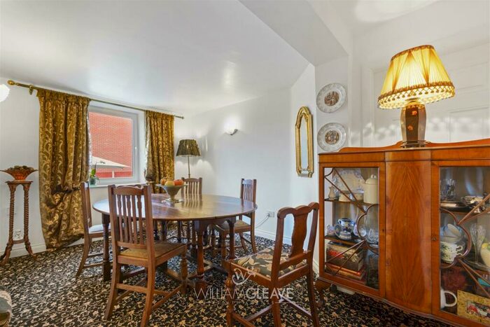 5 Bedroom Property For Sale In Rhewl, Holywell, Flintshire, CH8