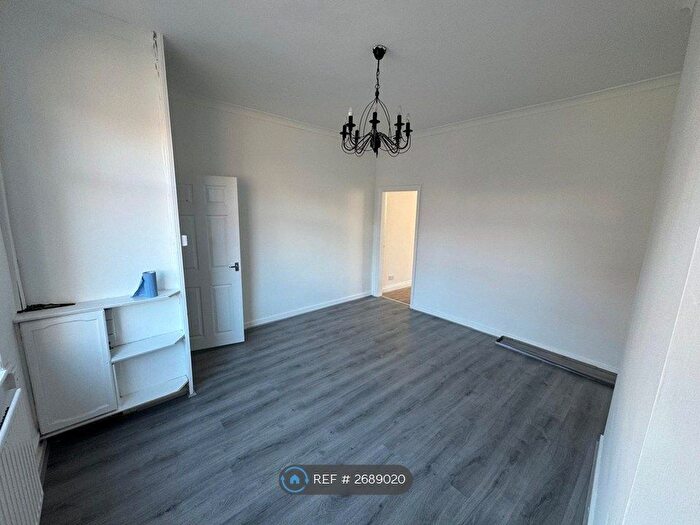 2 Bedroom End Terrace House To Rent In Hilton Fold Lane, Middleton, Manchester, M24