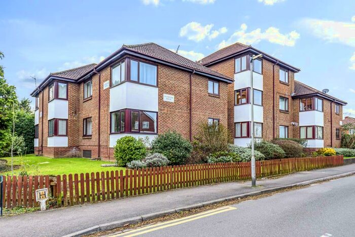 2 Bedroom Apartment To Rent In Maidenhead, Berkshire, SL6