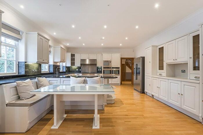 6 Bedroom Detached House To Rent In Eaton Park, Cobham, KT11