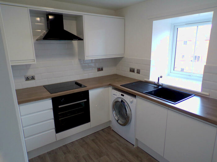 2 Bedroom Flat To Rent In Jesmond Place, Jesmond, NE2