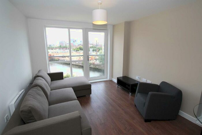 3 Bedroom Apartment To Rent In The Riley Building, Derwent Street, Salford, M5