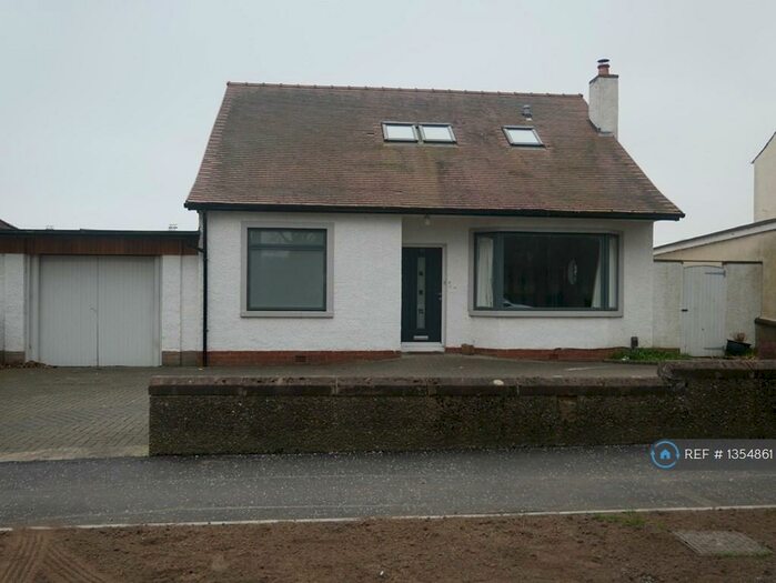 3 Bedroom Detached House To Rent In Balwearie Road, Kirkcaldy, KY2