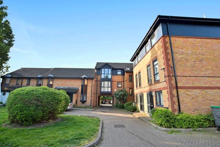 1 Bedroom Flat To Rent In Sterling Place, London, W5