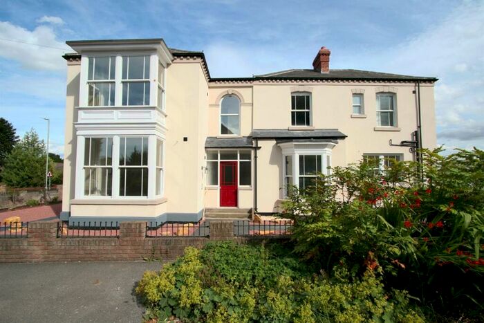 1 Bedroom Apartment To Rent In Chapel Close, Howden, DN14