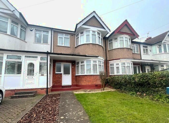 3 Bedroom Terraced House To Rent In Ravenswood Crescent, Harrow, HA2