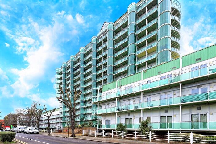 2 Bedroom Flat To Rent In Tower Point, Sydney Road., EN2