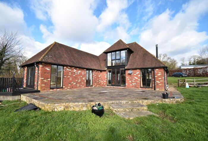 4 Bedroom Barn To Rent In Knowle Hill, Ulcombe, Maidstone, ME17