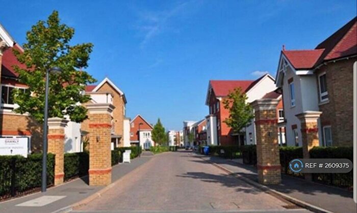 2 Bedroom Maisonette To Rent In Hayfield Court, Maidenhead, SL6
