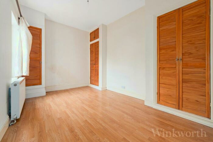 1 Bedroom Apartment To Rent In New Cross Road, London, SE14