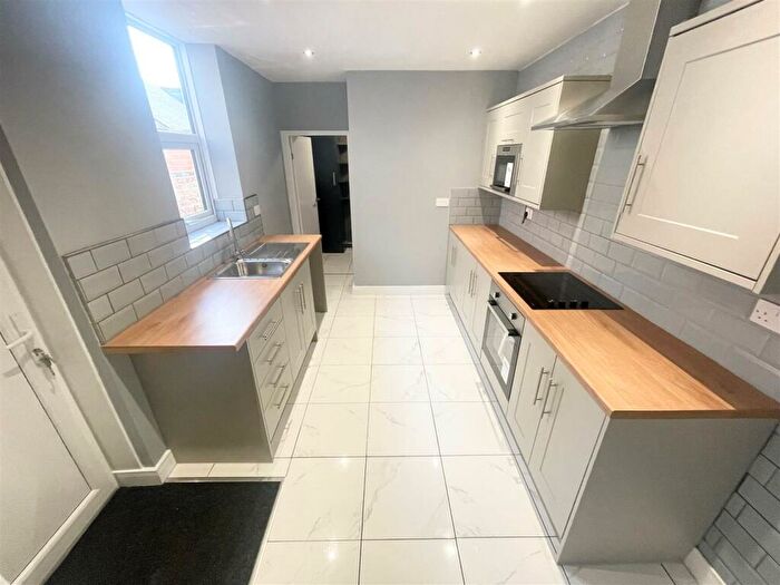 2 Bedroom Flat To Rent In Villette Road, Hendon, Sunderland, SR2