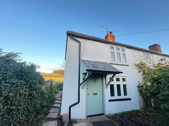 2 Bedroom Cottage To Rent In Railway Cottages, Hampstead Norreys, RG18