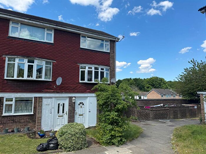 2 Bedroom Maisonette For Sale In Clareville Road, Crofton, BR5