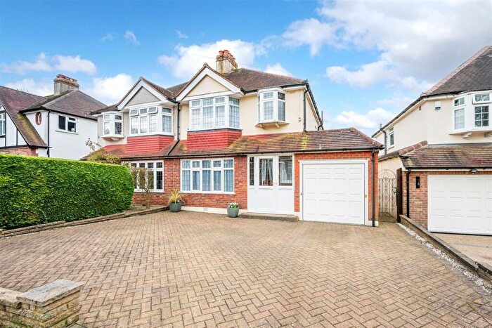 3 Bedroom Semi Detached House For Sale In Commonfield Road, Banstead, SM7