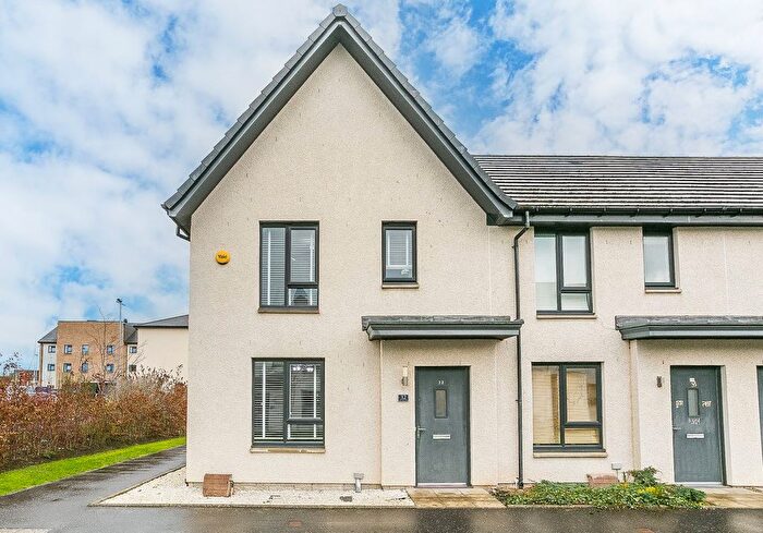 3 Bedroom Terraced House For Sale In Craw Yard Drive, Edinburgh, EH12