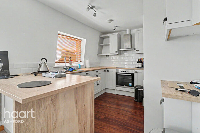 2 Bedroom Flat To Rent In Canterbury Road, Birchington, CT7