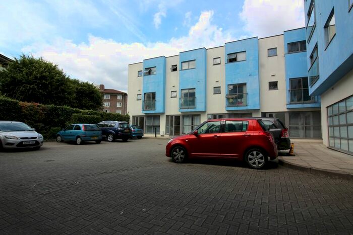 4 Bedroom Property To Rent In Palmers Road, London, E2