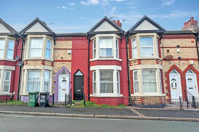 3 Bedroom Terraced House For Sale In Craven Street, Birkenhead, Merseyside, CH41