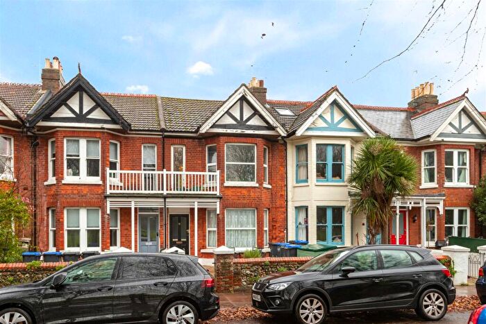 2 Bedroom Flat For Sale In St. Matthews Road, Worthing, BN11