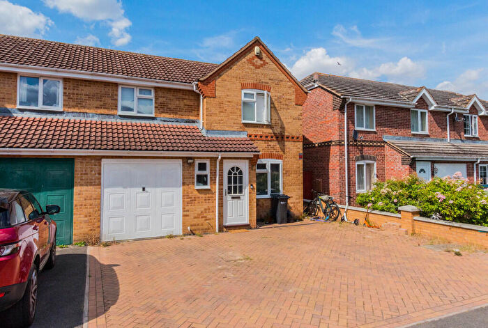 3 Bedroom Semi-Detached House For Sale In Saddlers Way, Raunds, NN9