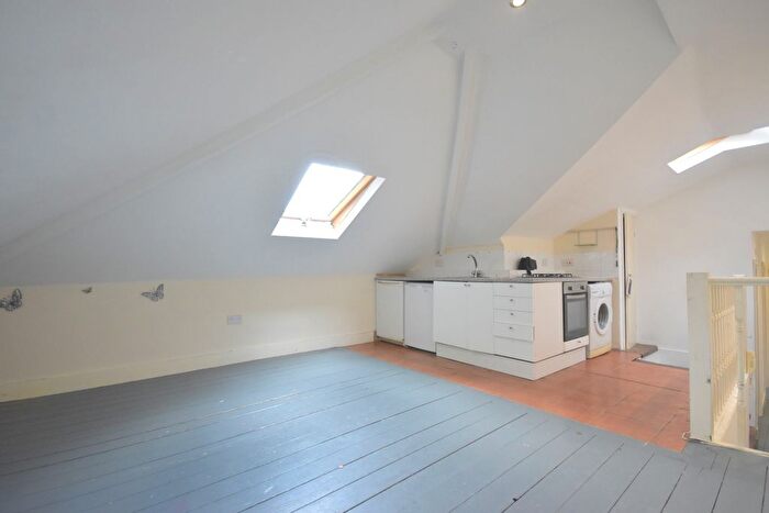 1 Bedroom Flat To Rent In Rosendale Road, London, SE24