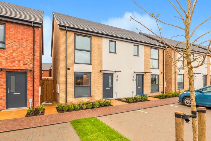 3 Bedroom Semi-Detached House To Rent In Victoria Drive, Glebe Farm, MK17