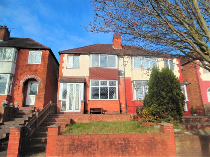 3 Bedroom Semi-Detached House To Rent In Thetford Road, Birmingham B42