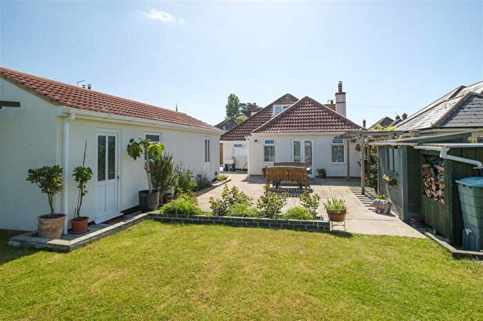 4 Bedroom Detached House For Sale In Balfour Road, Walmer, CT14