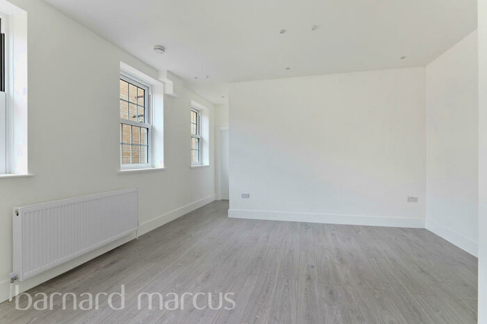 1 Bedroom Apartment To Rent In High Street, Epsom, KT19