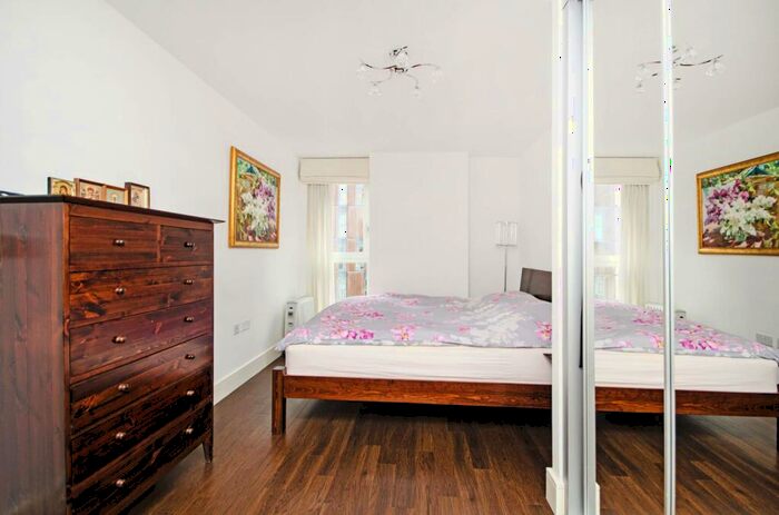 3 Bedroom Flat To Rent In Dalston Square, Dalston, London, E8