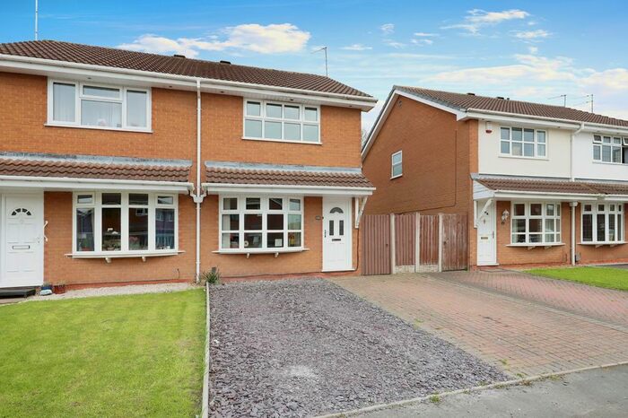 2 Bedroom Semi-Detached House To Rent In Stephenson Drive, Perton, Wolverhampton, Staffordshire, WV6