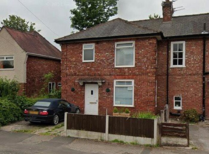 3 Bedroom Semi Detached House To Rent In Birch Road, Worsley, M28