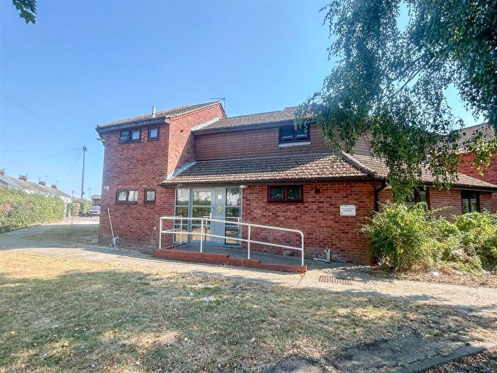 2 Bedroom Flat For Sale In Alton Park Road, Clacton-On-Sea, CO15