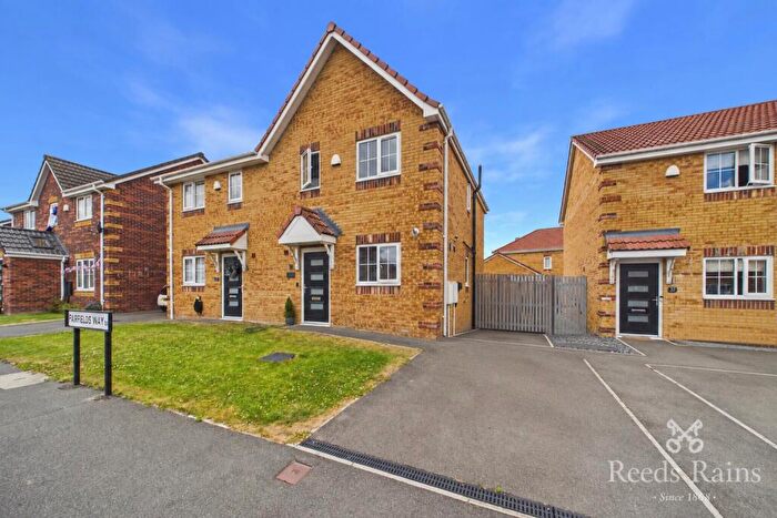 3 Bedroom Semi-Detached House For Sale In Fairfields Way, Aston, Sheffield, South Yorkshire, S26