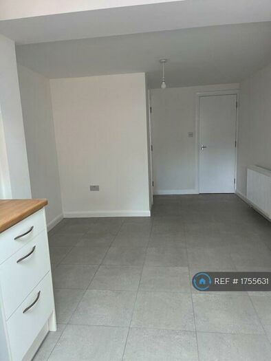 4 Bedroom Terraced House To Rent In Maidstone, Maidstone, ME14