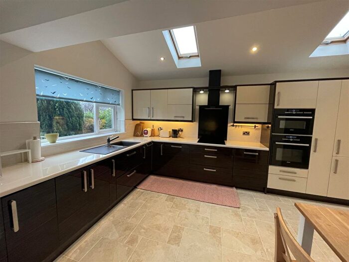 4 Bedroom Property To Rent In Derriman Glen, Ecclesall, S11