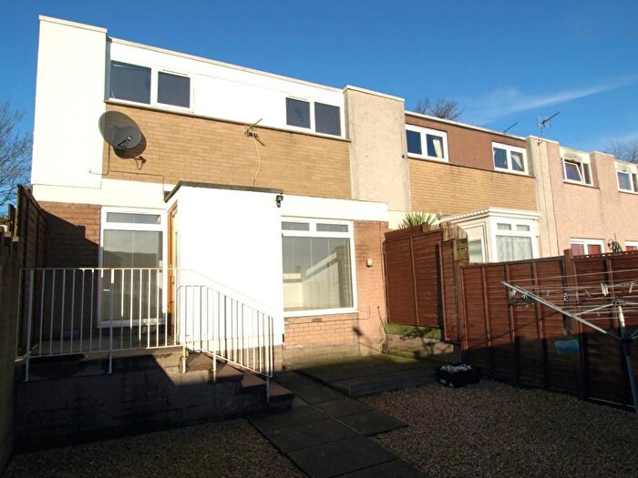 2 Bedroom End Of Terrace House To Rent In Dunbeath Drive, Glenrothes, KY7