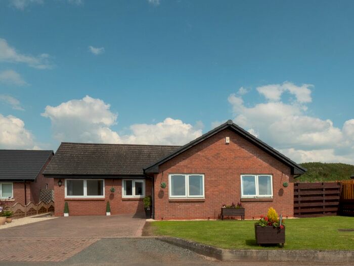 4 Bedroom Detached Bungalow For Sale In Braehead Avenue, Collin, Dumfries, DG1