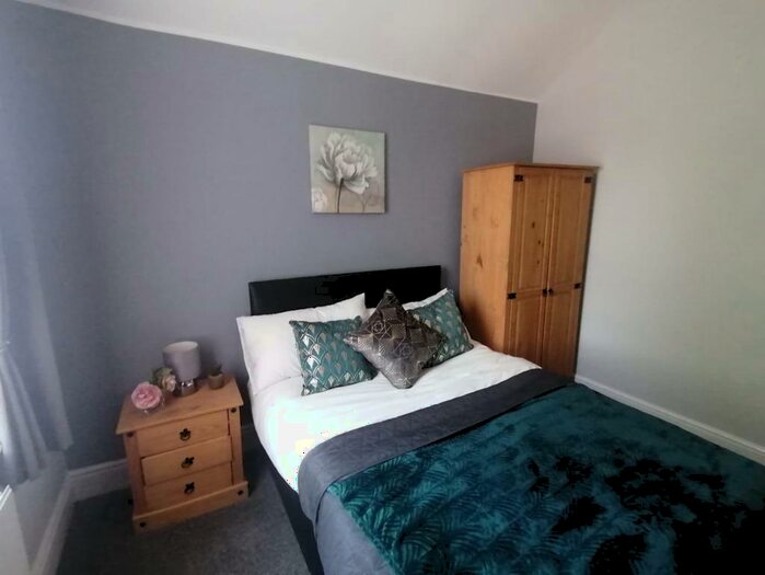 Terraced House To Rent In Room, Bentley Road, Doncaster, DN5