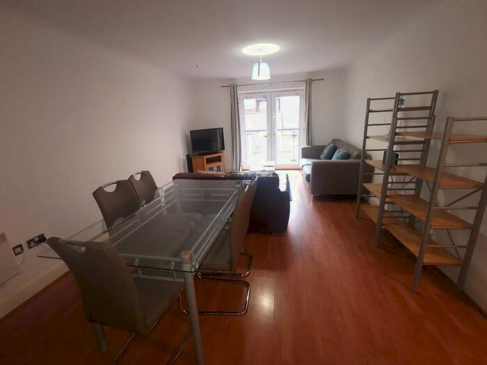 2 Bedroom Flat To Rent In Townsend Way, Birmingham, B1