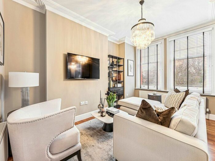 1 Bedroom Flat To Rent In Hamlet Gardens, King Street, W6