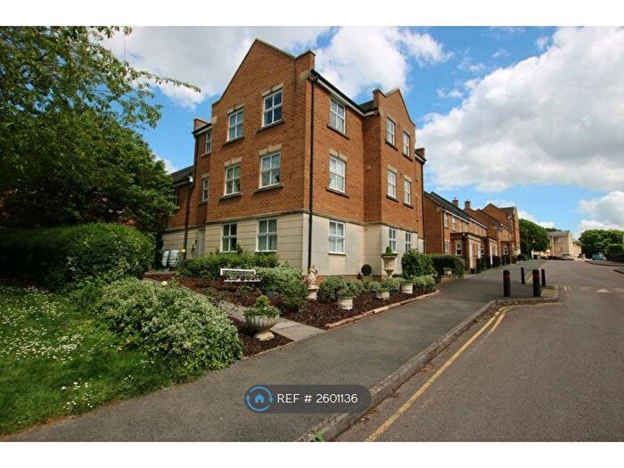 2 Bedroom Flat To Rent In Parnell Road, Stapleton, Bristol, BS16