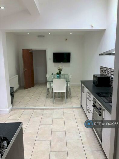 6 Bedroom Terraced House To Rent In Kenmare Road, Liverpool, L15