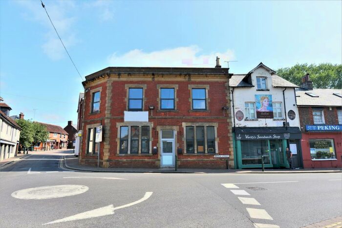 1 Bedroom Terraced House To Rent In Fordingbridge, Hampshire, SP6